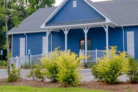 The Impact of Household Size on the Economy in Mobile County, Alabama