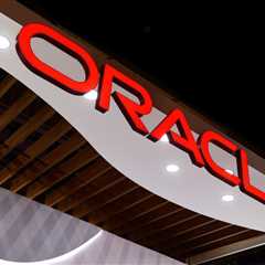 Sell Oracle Stock Now After Ascent Wealth Partners’ $6.6M Sale?